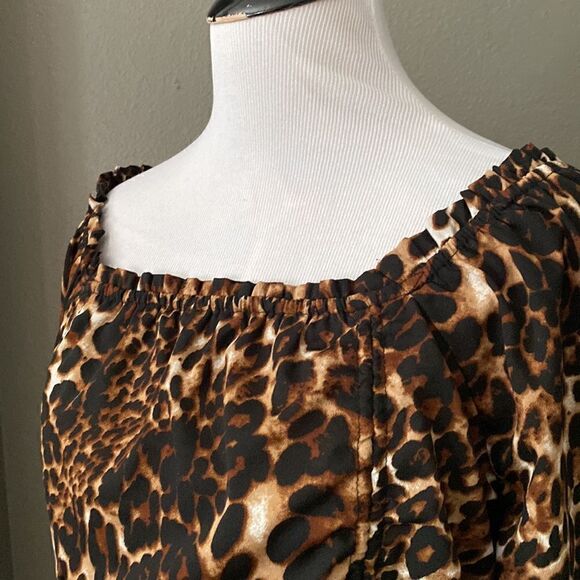 Speed Limit MPH Leopard Cropped Blouse Off Shoulder - Picture 2 of 8